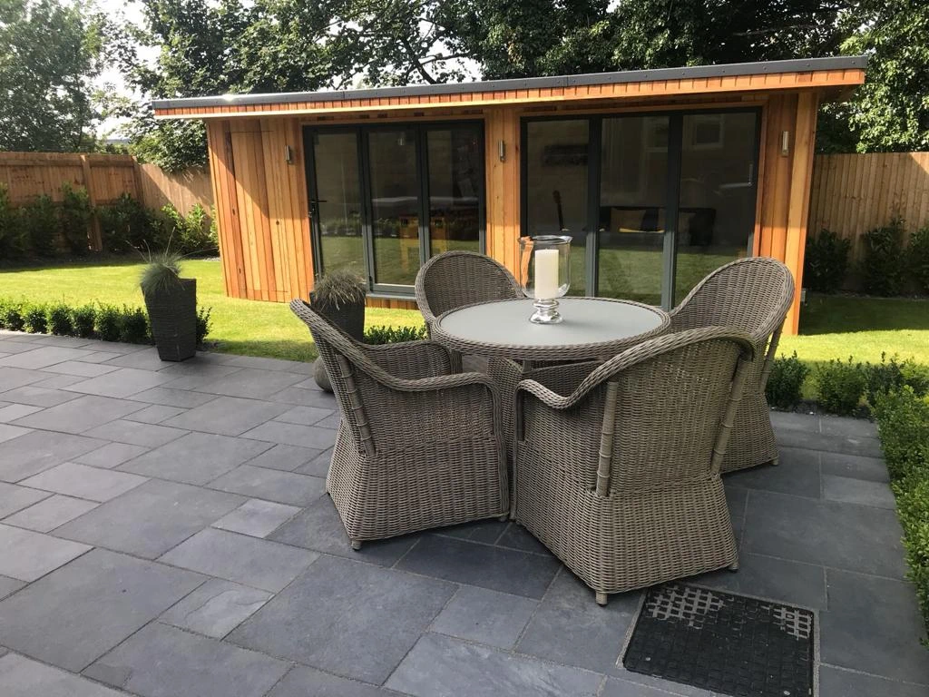 garden room patio area