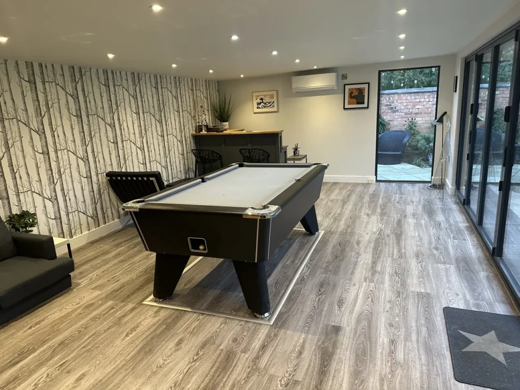 nottingham pool room 02